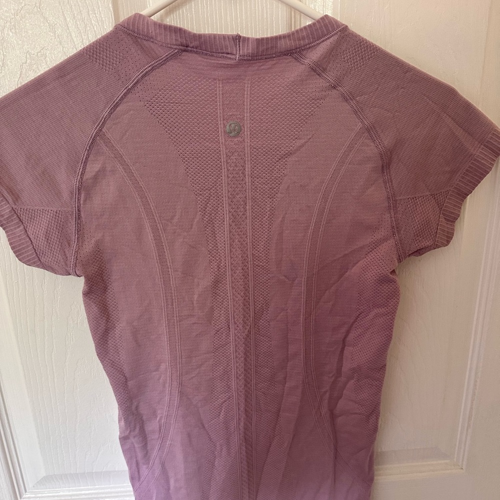 Lululemon swiftly t shirt size 4 - good used condition
